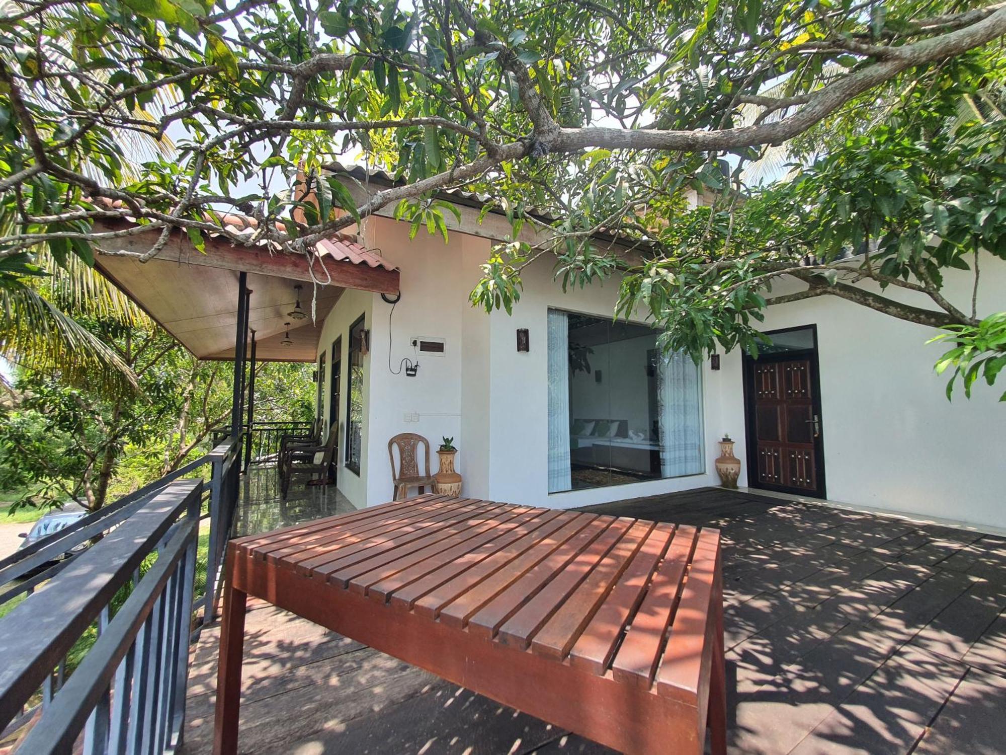 Village Mango Resort Yala Тиссамахарама Экстерьер фото